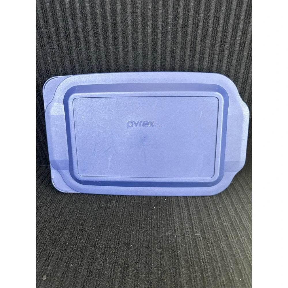 Pyrex Plastic Replacement Lid Only for 3 Quart Casserole Dish Model 233 233-PC